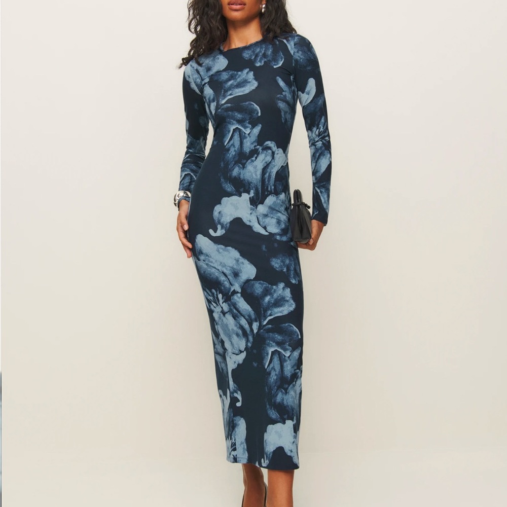 Tommie Knit Dress XS

Midnight Rose